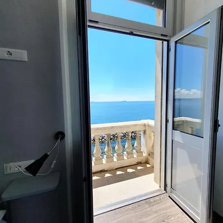 Hotel Villa Tergeste 3*